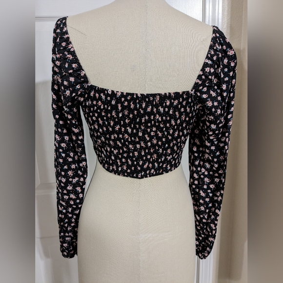 Floral Cropped Fancy Shein Top S NEW - Picture 3 of 4
